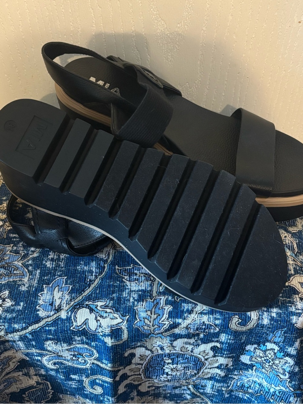 MIA Black Platform Wedge Sandals with Tan Trim - Picture 4 of 5